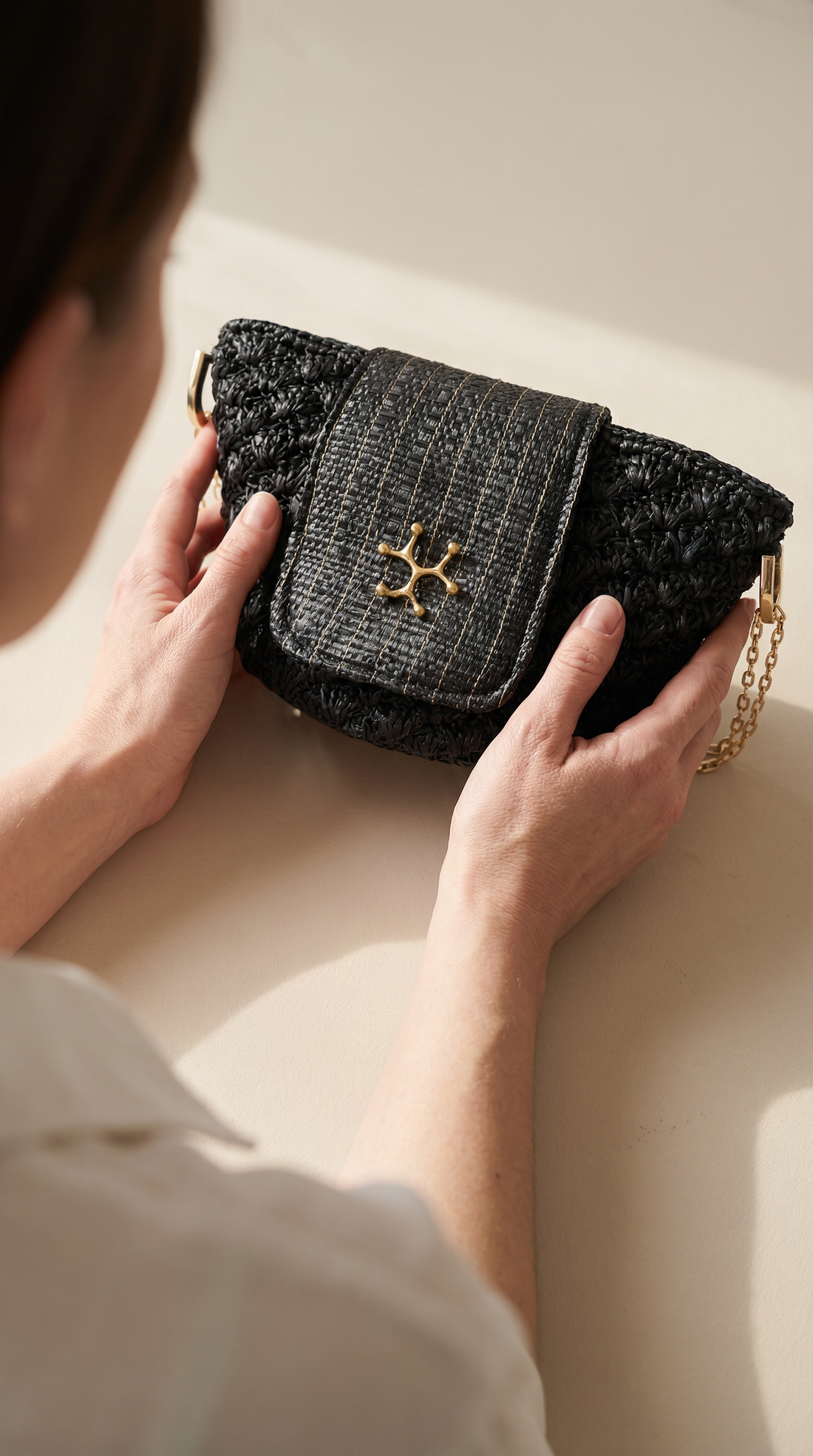 How a Handmade Raffia Bag Is Made: From Fiber to Finished Piece