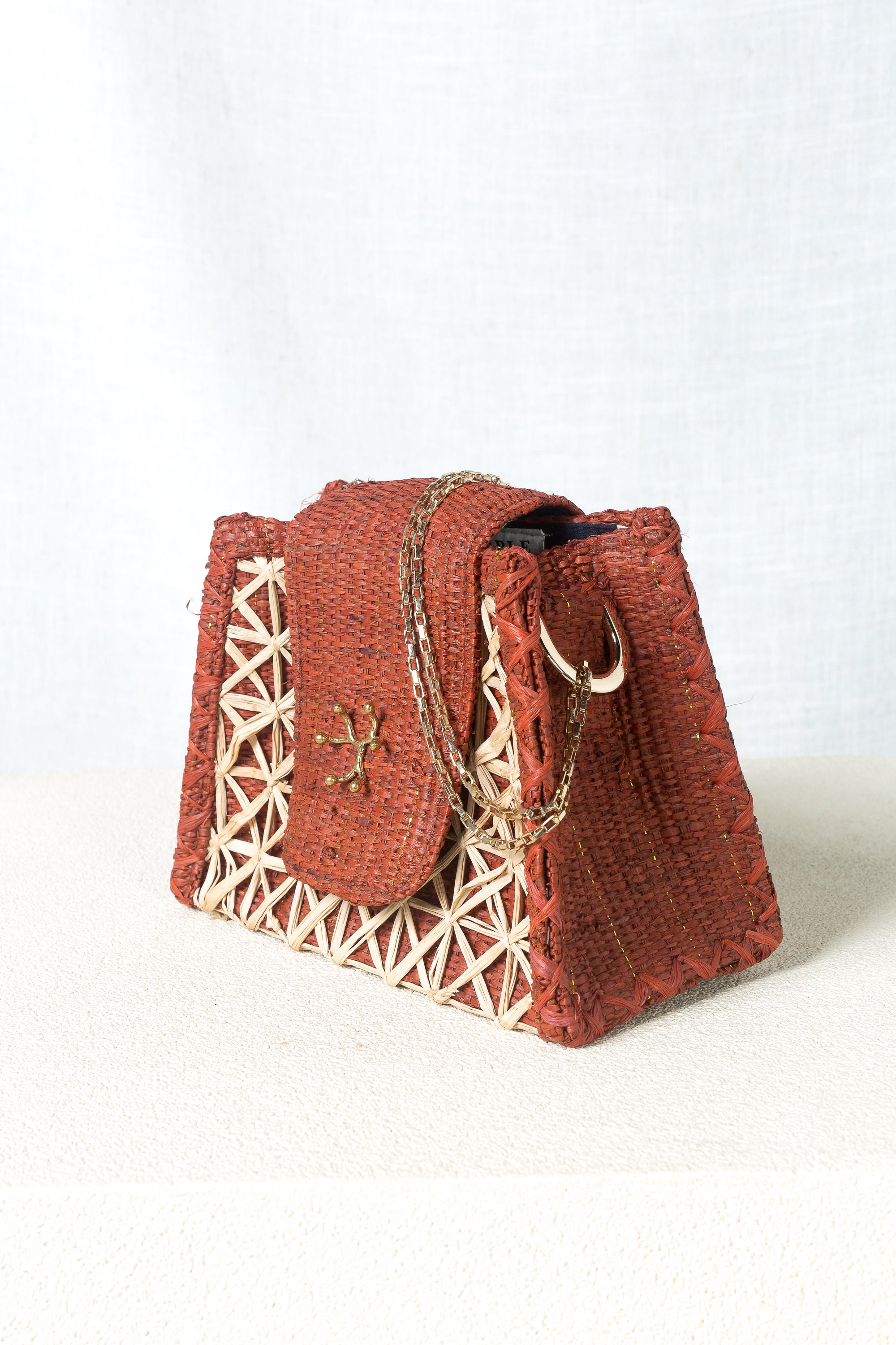 LE FALY – TERRACOTTA