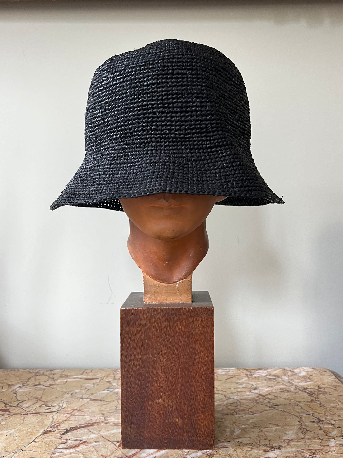 MIRA HAT –  ALL BLACK