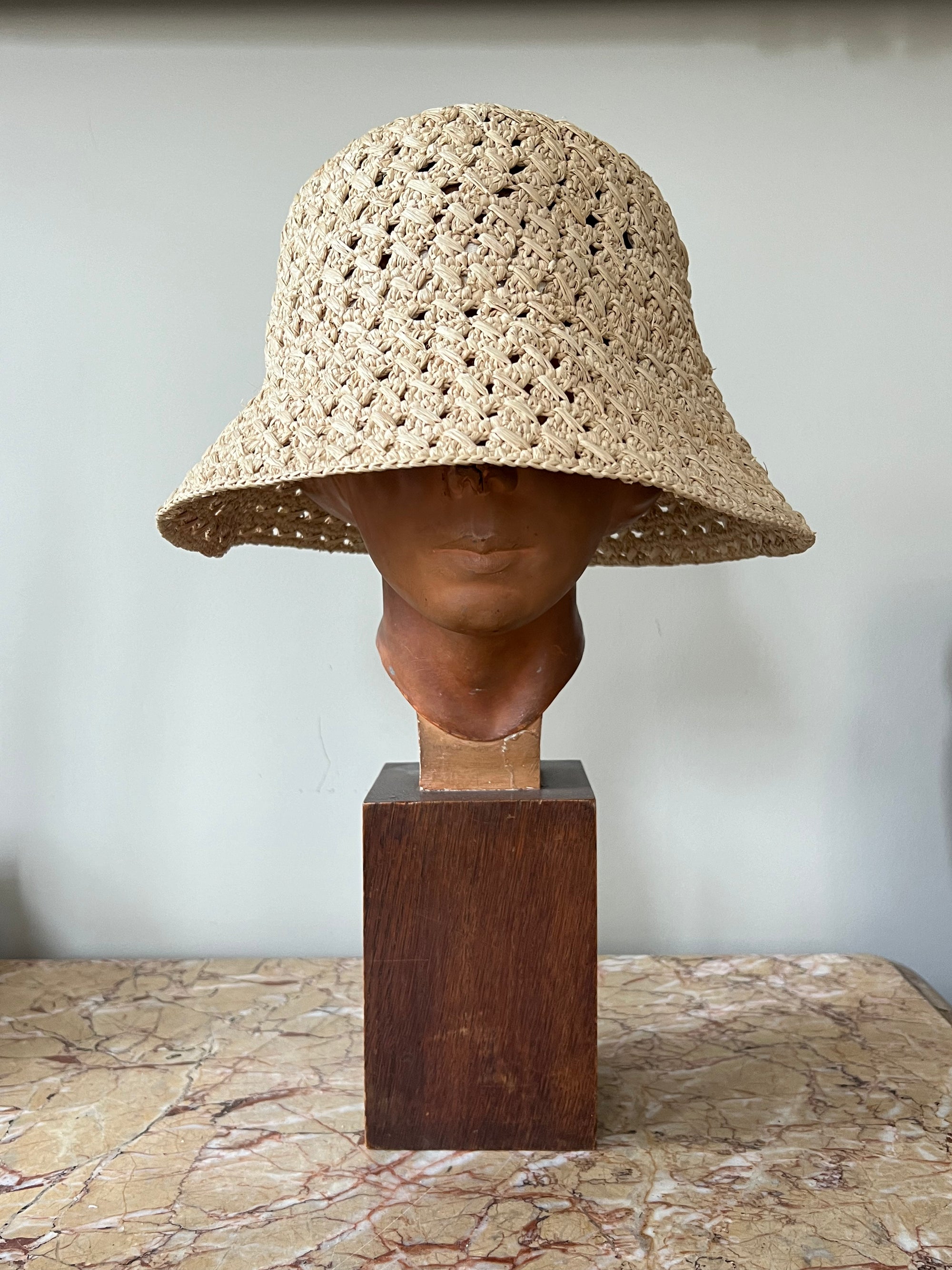 MIRA HAT –  NATURAL SHELL