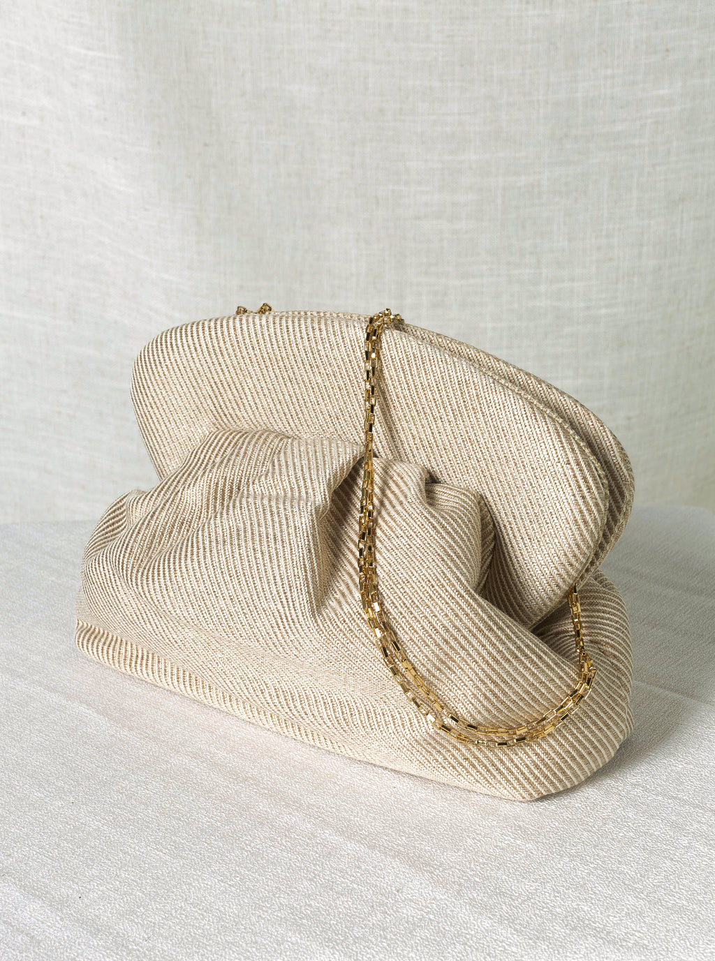 JYWAS MEDIUM – GOLD