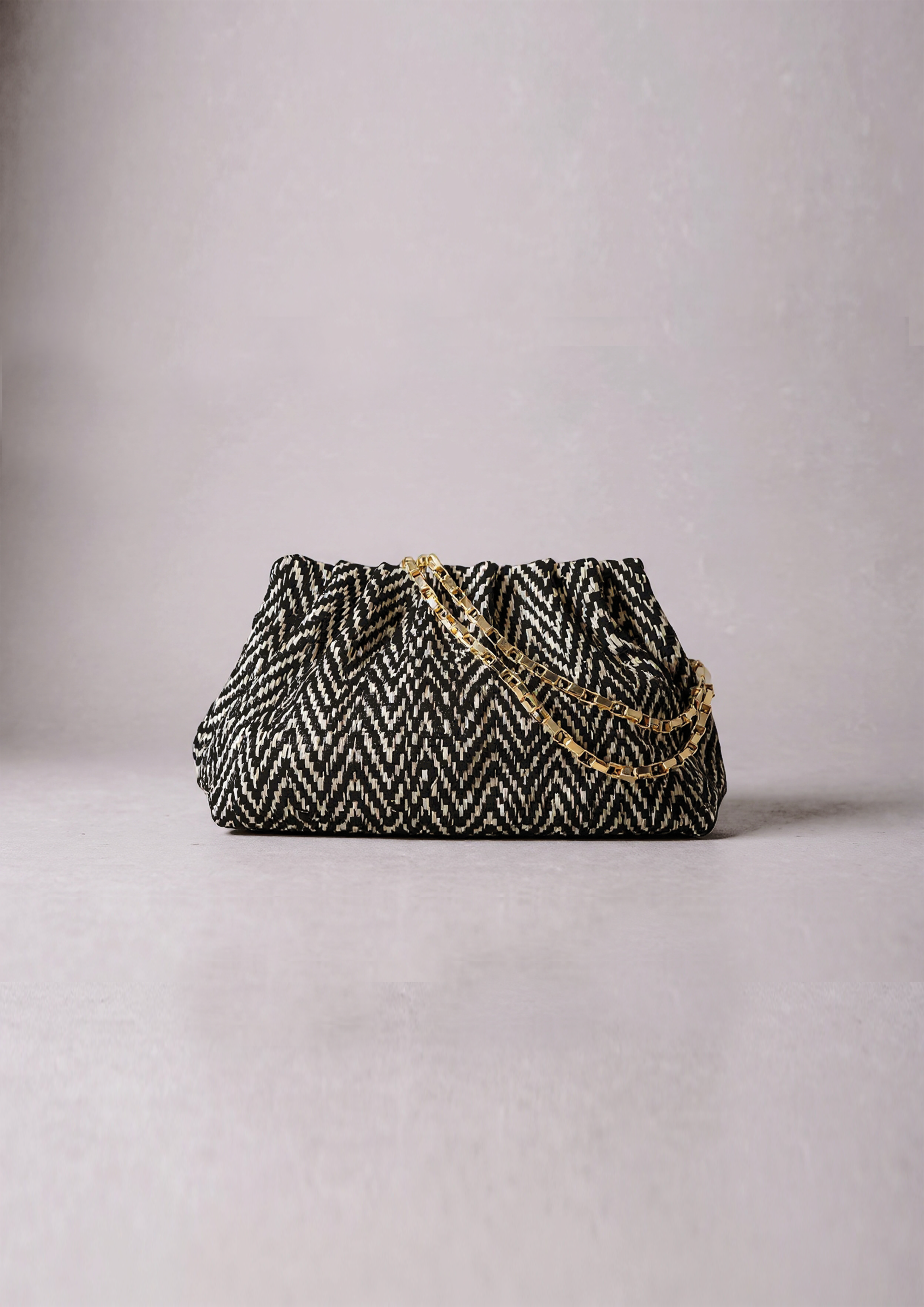 LE PUFF MANGA – BLACK & WHITE